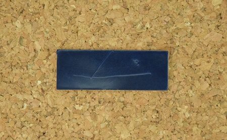 レーデルオガワ製の水染めコードバン　傷とヘコミの参考写真