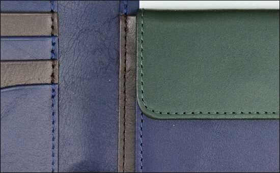 JOGGOの二つ折り財布の内装の綺麗な縫製　拡大写真